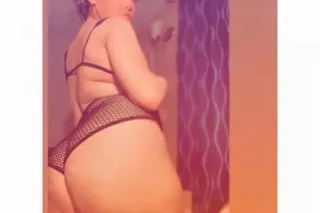 HIGHLY REVIEWED SNOWBUNNY PLAYMATE🩷💰 - Image 5