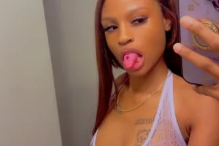 highly addictive💦💦 outcall only 💜 - Image 4