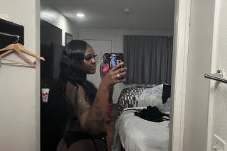 Pretty & Wet 💦 - Image 3