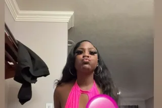 Pretty & Wet 💦 - Image 1