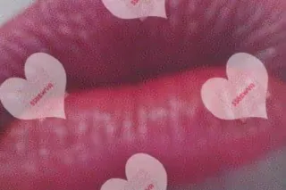 Soft Pink Lips SS BBW VA - Image 5