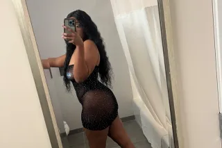 Experience Undeniable Luxury! Gorgeous & Thick🍑5 star personality and 😻! - Image 4