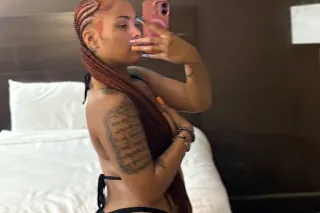 👅Sexy playful blasian 😍 Wet Tight Creamy Pussy 😜 - Image 1